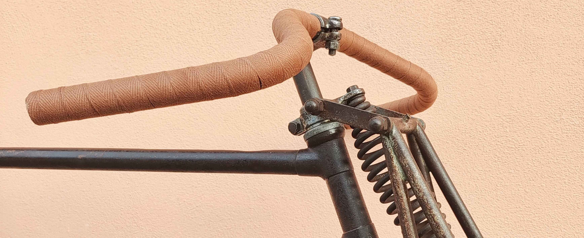 Dinamo CIE (Ducati) per bicicletta d'epoca anni '40 Bianchi Taurus Dei Legnano Dinamo CIE (Ducati) per bicicletta d'epoca anni '40 Bianchi Taurus Dei Legnano